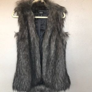 Faux fur Gray vest